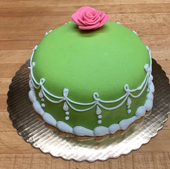 R Weinrich German Bakery Picture 5