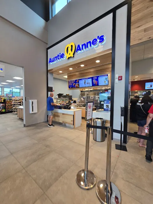 Auntie Anne's Picture 8