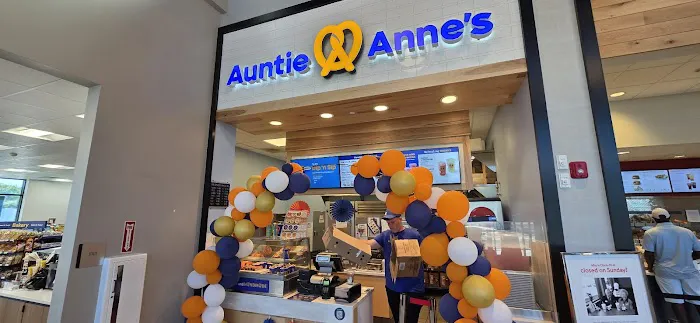 Auntie Anne's Picture 7