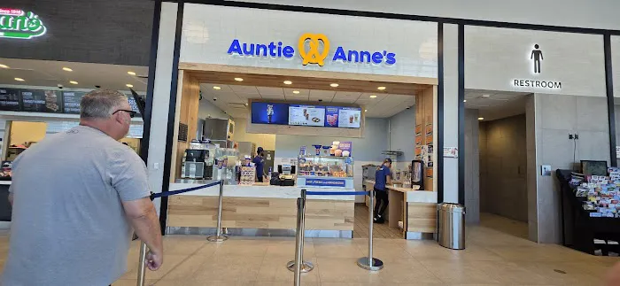 Auntie Anne's Picture 8