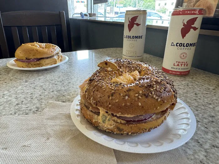 Manhattan Bagel Picture 9