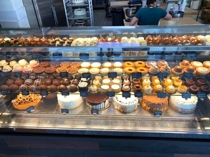 Sweet Somethings Desserts Picture 3