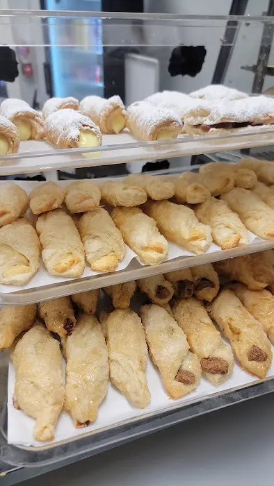 PR Bakery Deli and more Picture 7