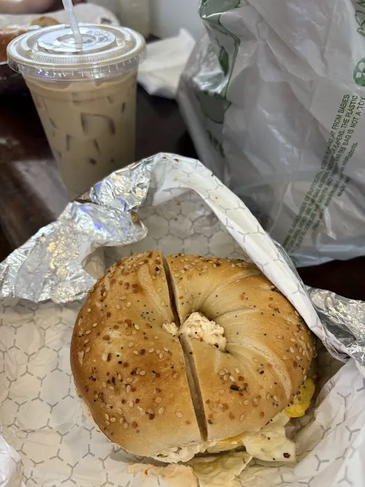 Everything Bagels & Deli Picture 2