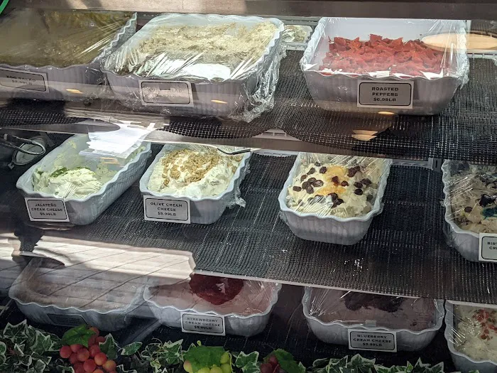 Everything Bagels & Deli Picture 8
