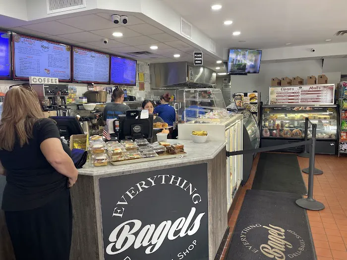 Everything Bagels & Deli Picture 6