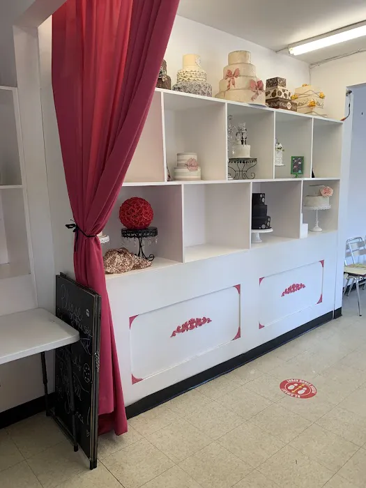 Custom Cake Studio Picture 1