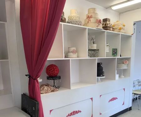Custom Cake Studio