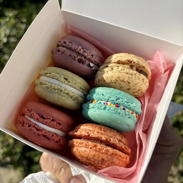 Le Macaron French Pastries - Laguna Beach Picture 4