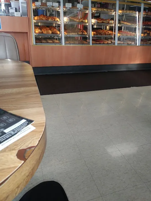 Aaron's Donut Shop Picture 6