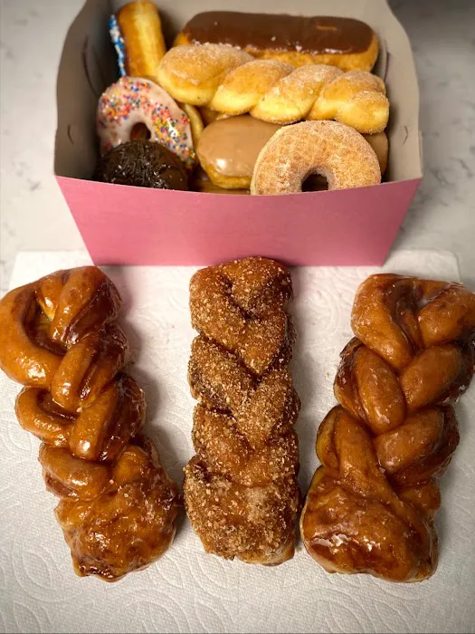 Christy's Donuts Picture 3
