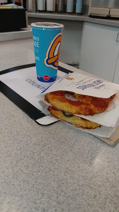 Auntie Anne's Picture 2