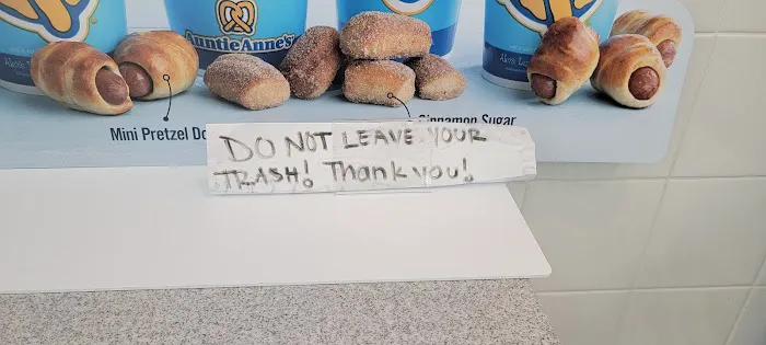 Auntie Anne's Picture 4