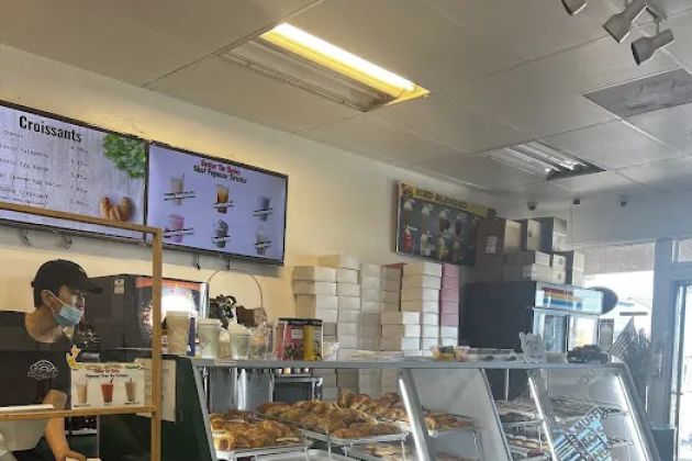 Pam's Donuts & Ice Cream (MV)