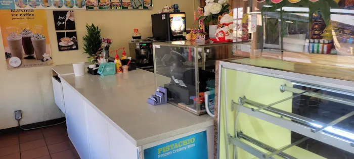 Pam's Donuts & Ice Cream (MV) Picture 5