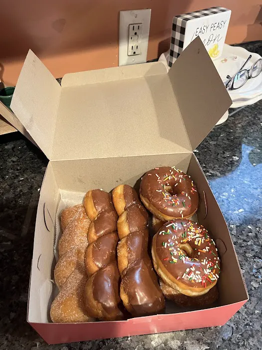 Happy Tia Donuts Picture 5