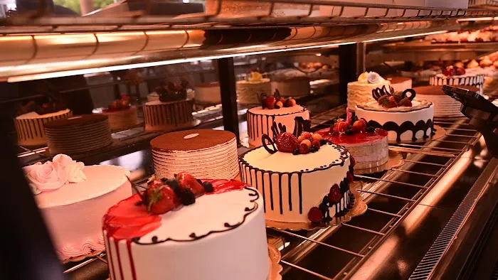Tarzana Bakery Picture 6