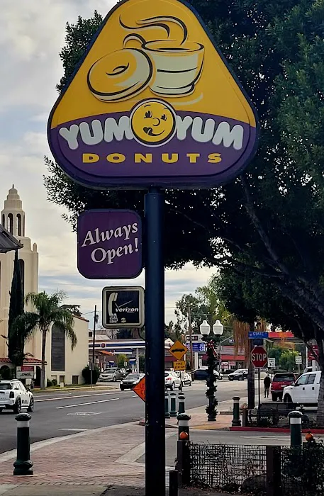 Yum Yum Donuts Picture 2