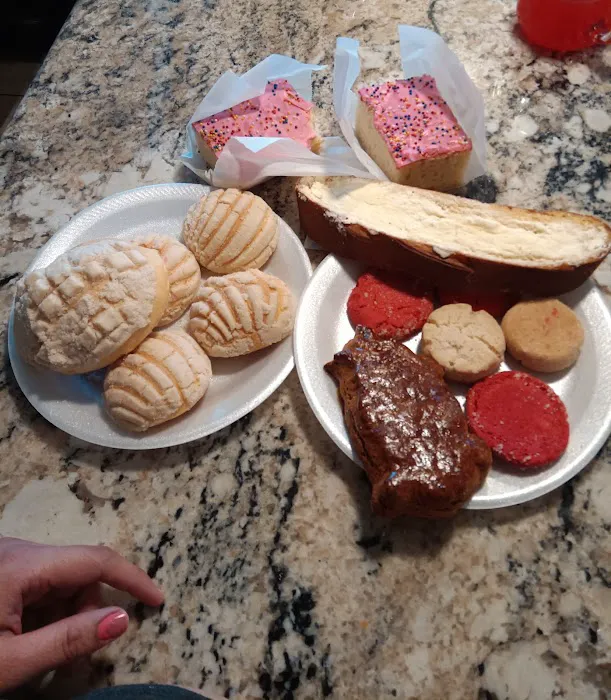 La Rosa Bakery Picture 8