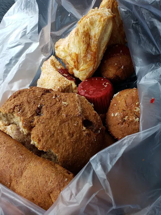 Chela's Bakery Picture 8