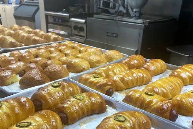 Love Donuts Cafe