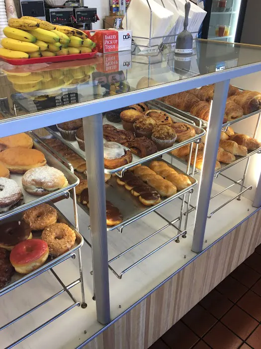Donut Queen Picture 7
