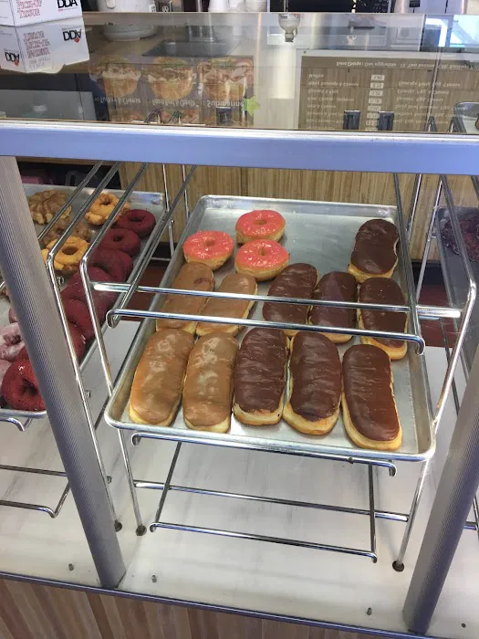 Donut Queen Picture 6