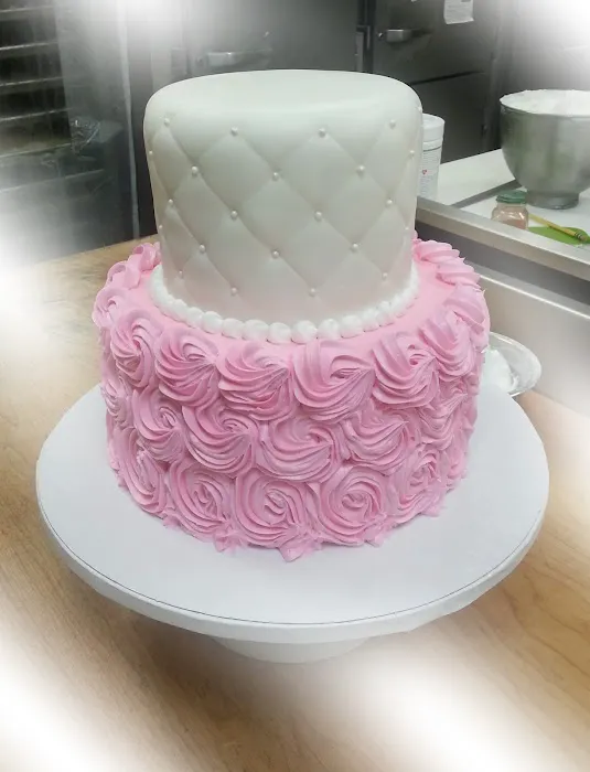 La Creme Bakery Picture 7