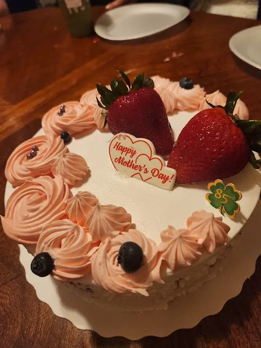 85°C Bakery Cafe - Northridge Picture 8