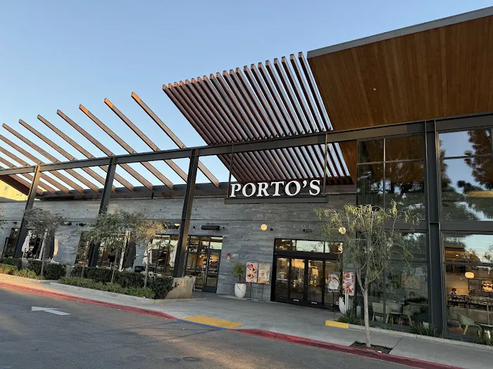 Porto's Bakery and Cafe Picture 5