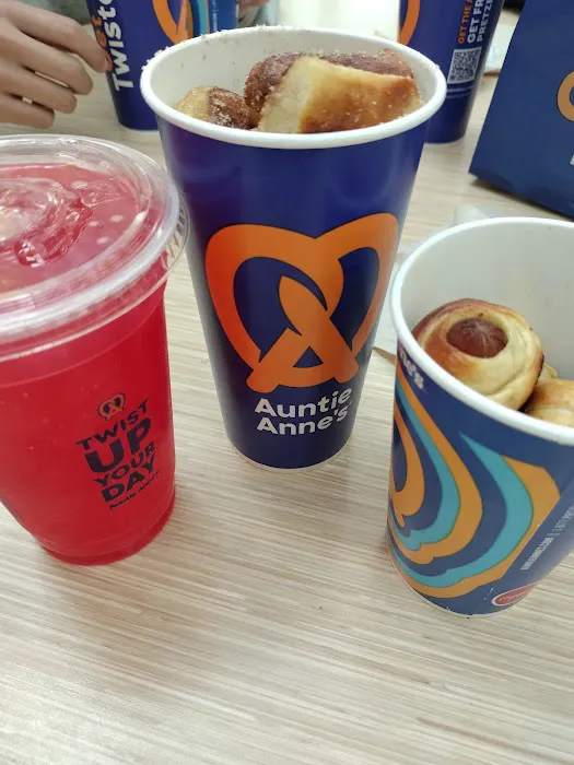 Auntie Anne's Picture 2