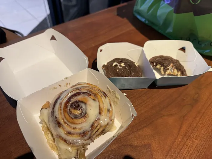 Cinnabon Picture 2