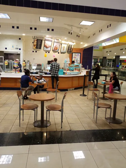 Cinnabon Picture 7