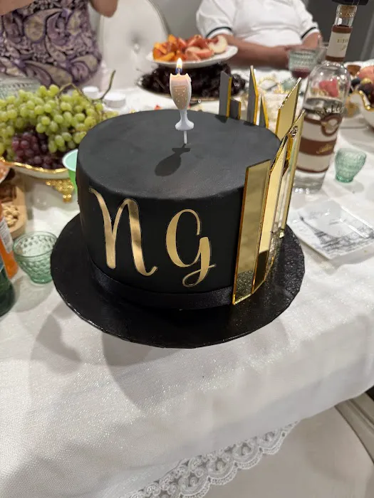 AB Cake Design Picture 2