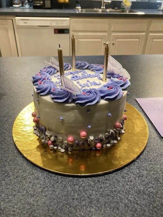 Deisy’s Cake Shop Picture 6
