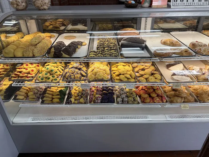 Neptune Bakery & Deli Picture 10