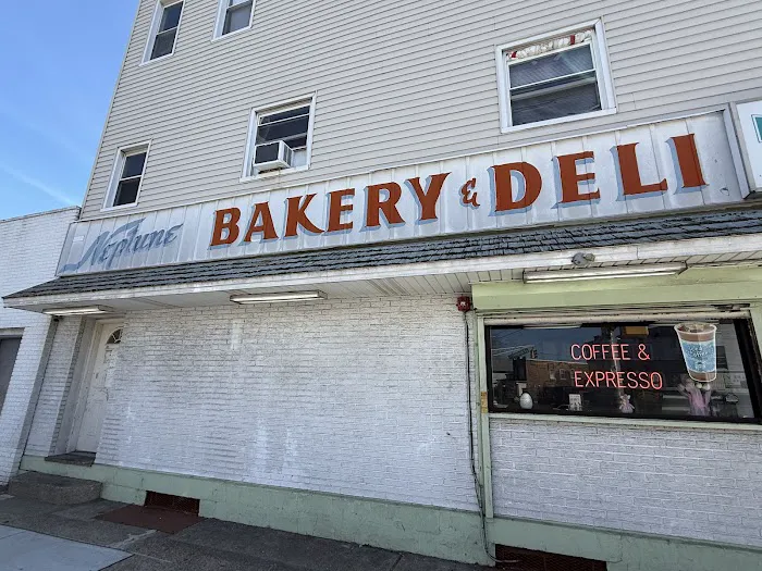 Neptune Bakery & Deli Picture 6