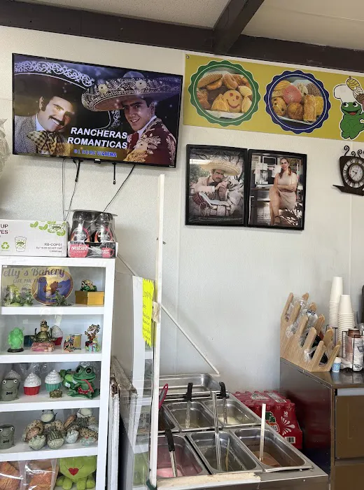 Melly's Bakery Picture 2