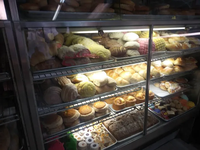 La Paz Bakery Picture 2