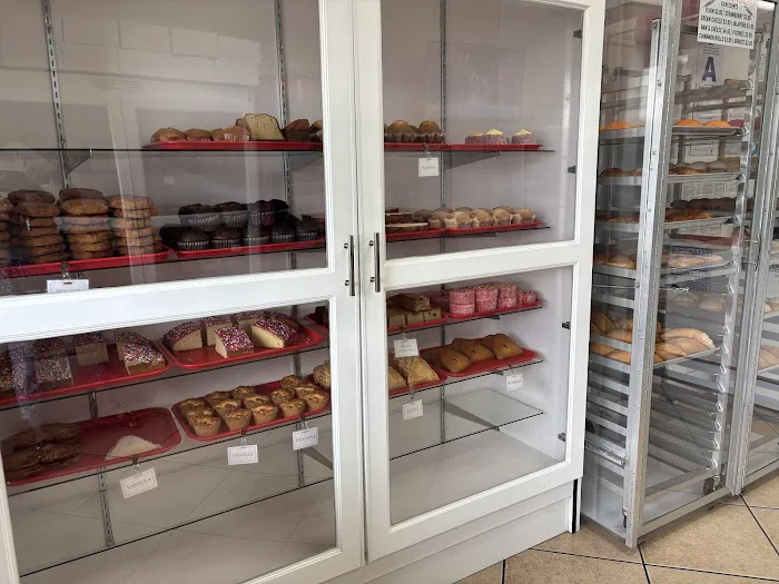 La Rosa Bakery #4 Picture 7