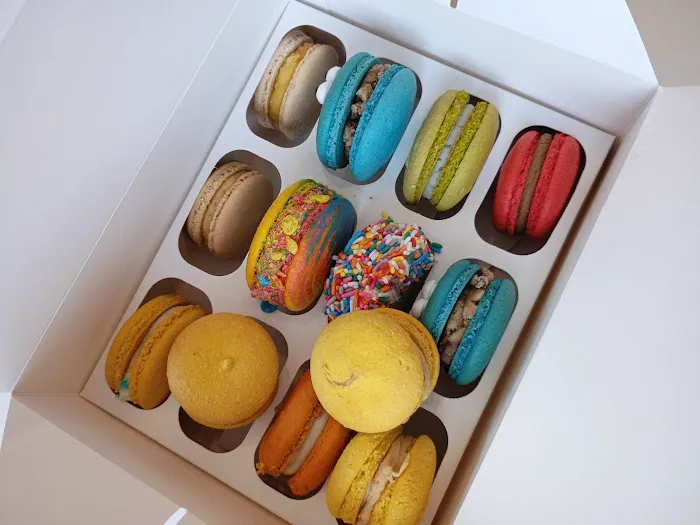 Momma Mondragon’s Macarons Picture 4