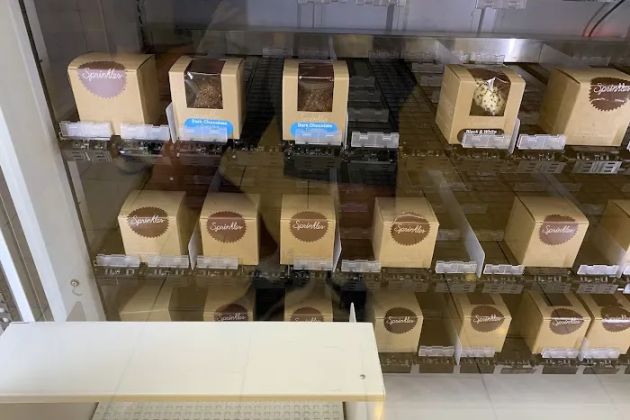 Sprinkles Westfield Topanga ATM