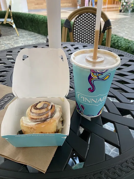 Cinnabon Picture 9