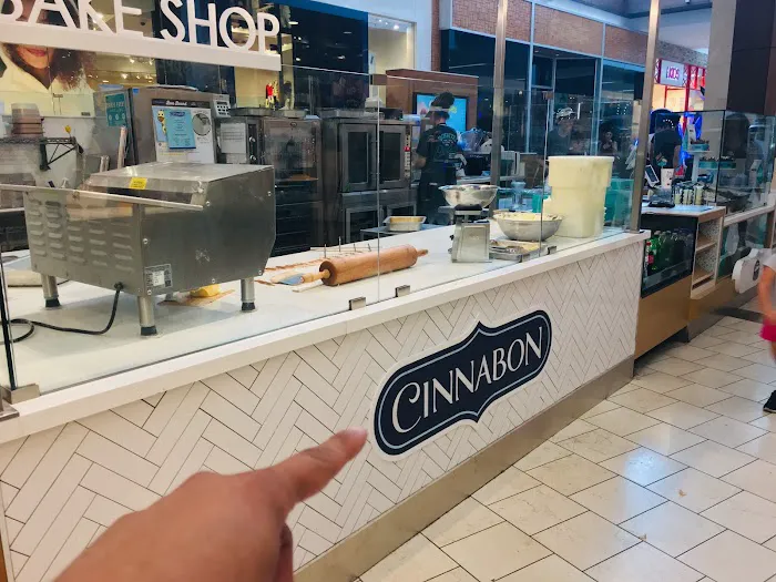 Cinnabon Picture 8
