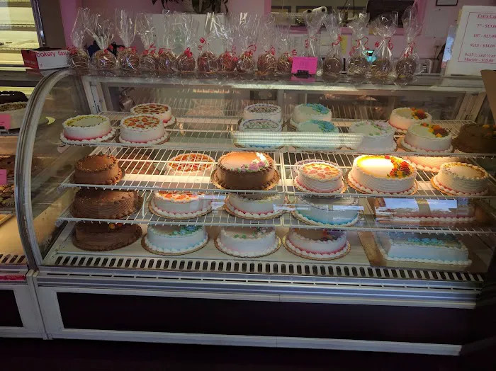 Cannon's Custom Cakes & Bakery Picture 9