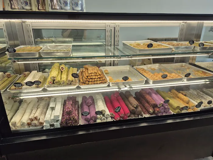Moon Star Turkish Bakery Picture 3