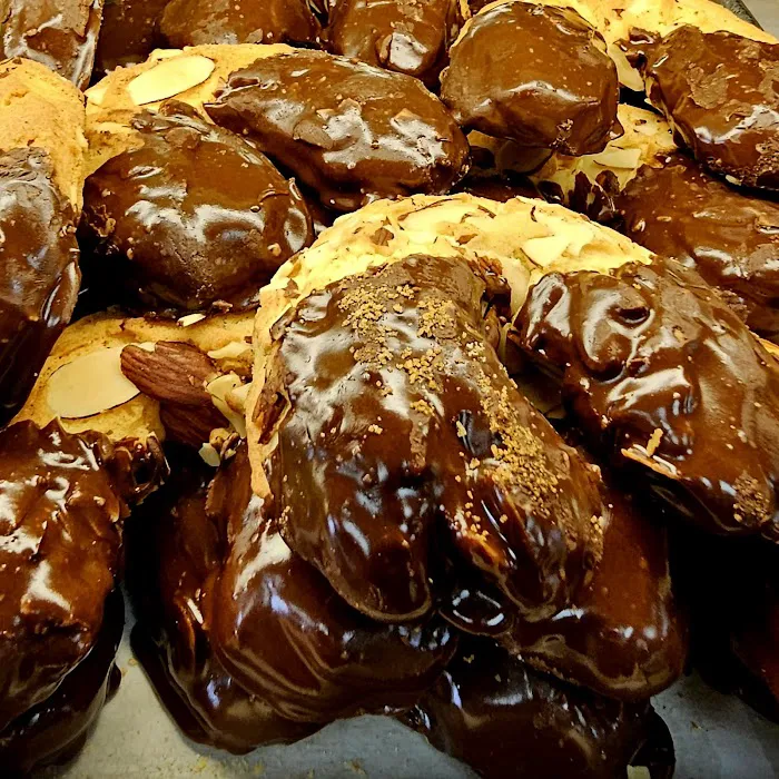 Elio's Bakery & Deli Picture 9