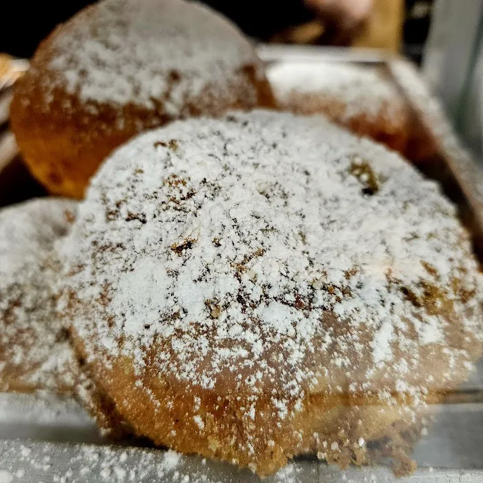 Elio's Bakery & Deli Picture 6