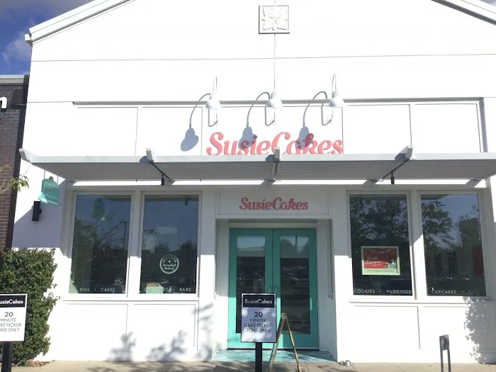 SusieCakes - Woodland Hills Picture 6