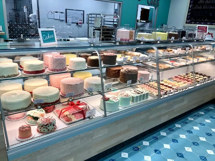 SusieCakes - Woodland Hills Picture 10